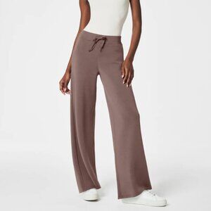 SPANX® AirEssentials Wide Leg Pant
